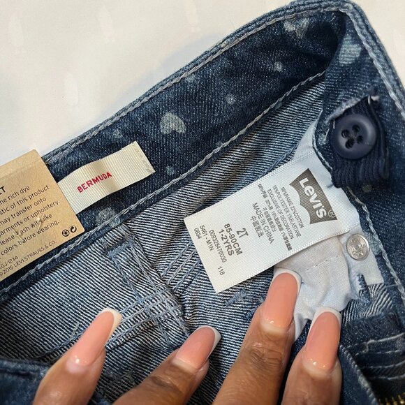 Adorable Levi's Shorts Bundle - Toddler Size 2T - Picture 13 of 13